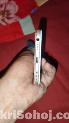 Oppo F1s